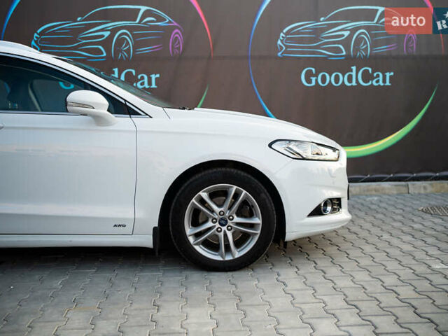 Белый Форд Мондео, объемом двигателя 2 л и пробегом 227 тыс. км за 14500 $, фото 12 на Automoto.ua