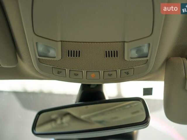 Белый Форд Мондео, объемом двигателя 2 л и пробегом 227 тыс. км за 14500 $, фото 70 на Automoto.ua