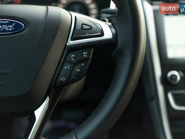 Белый Форд Мондео, объемом двигателя 2 л и пробегом 227 тыс. км за 14500 $, фото 61 на Automoto.ua