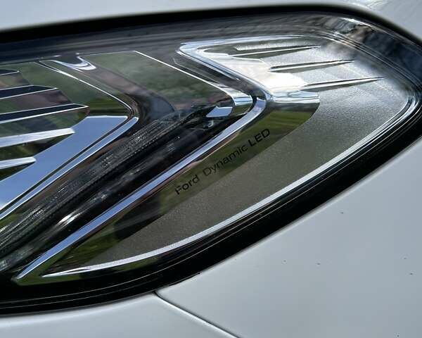 Белый Форд Мондео, объемом двигателя 2 л и пробегом 142 тыс. км за 13500 $, фото 3 на Automoto.ua