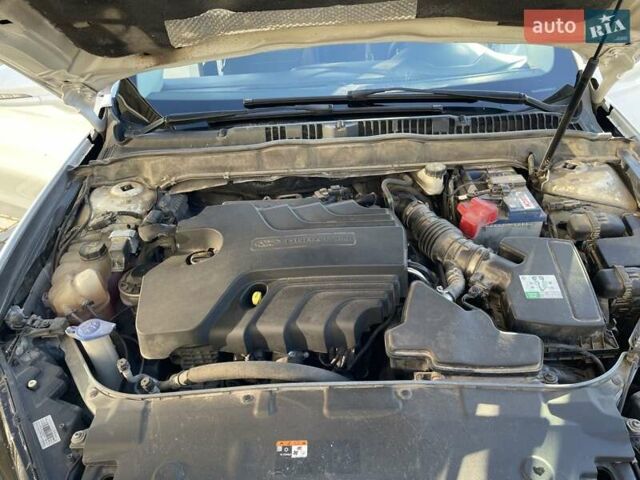 Белый Форд Мондео, объемом двигателя 2 л и пробегом 361 тыс. км за 12000 $, фото 50 на Automoto.ua