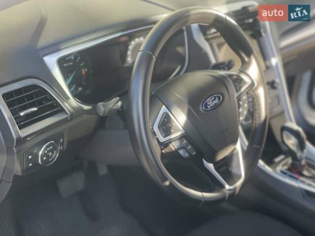 Белый Форд Мондео, объемом двигателя 2 л и пробегом 361 тыс. км за 12000 $, фото 29 на Automoto.ua