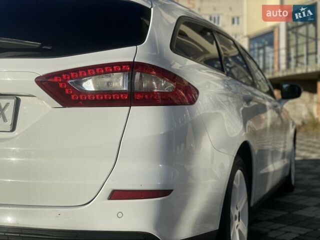 Белый Форд Мондео, объемом двигателя 2 л и пробегом 361 тыс. км за 12000 $, фото 28 на Automoto.ua