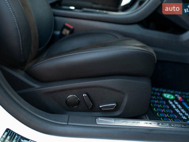 Белый Форд Мондео, объемом двигателя 2 л и пробегом 227 тыс. км за 14500 $, фото 39 на Automoto.ua