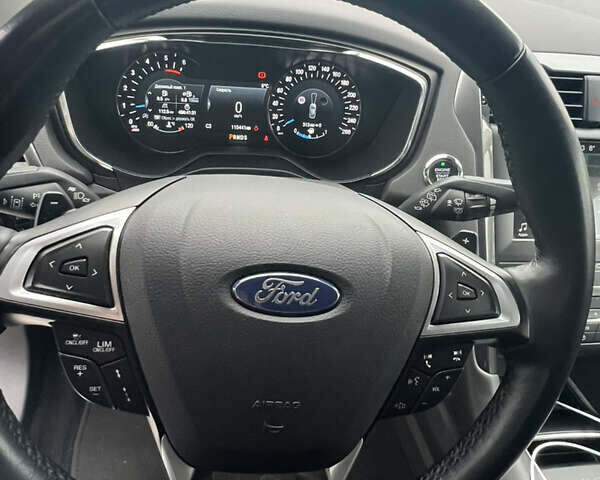 Белый Форд Мондео, объемом двигателя 2 л и пробегом 115 тыс. км за 17499 $, фото 8 на Automoto.ua