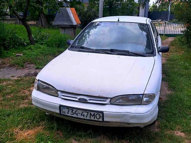 Форд Мондео 1993 в Виннице на Automoto.ua Белый Форд Мондео, объемом двигателя 1.8 л и пробегом 0 тыс. км за 1200 $, фото 2 на Automoto.ua