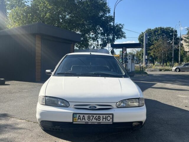 Білий Форд Мондео, об'ємом двигуна 1.6 л та пробігом 318 тис. км за 1700 $, фото 7 на Automoto.ua