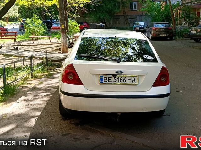 Белый Форд Мондео, объемом двигателя 2 л и пробегом 0 тыс. км за 2700 $, фото 4 на Automoto.ua