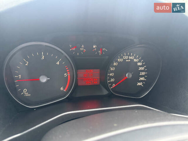 Белый Форд Мондео, объемом двигателя 2 л и пробегом 295 тыс. км за 6900 $, фото 21 на Automoto.ua