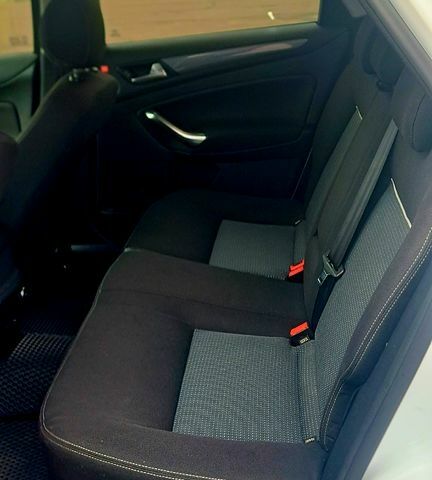 Белый Форд Мондео, объемом двигателя 2 л и пробегом 260 тыс. км за 9500 $, фото 4 на Automoto.ua