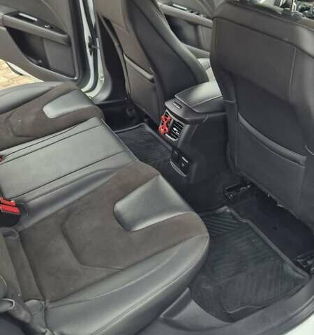 Белый Форд Мондео, объемом двигателя 2 л и пробегом 297 тыс. км за 13900 $, фото 64 на Automoto.ua