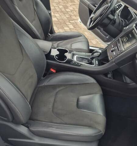 Белый Форд Мондео, объемом двигателя 2 л и пробегом 297 тыс. км за 13900 $, фото 69 на Automoto.ua