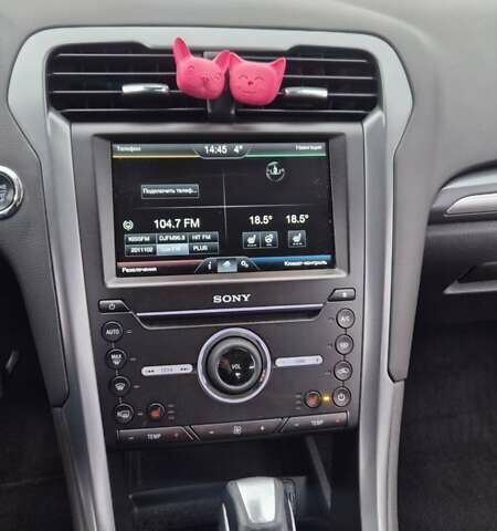 Белый Форд Мондео, объемом двигателя 2 л и пробегом 297 тыс. км за 13900 $, фото 41 на Automoto.ua