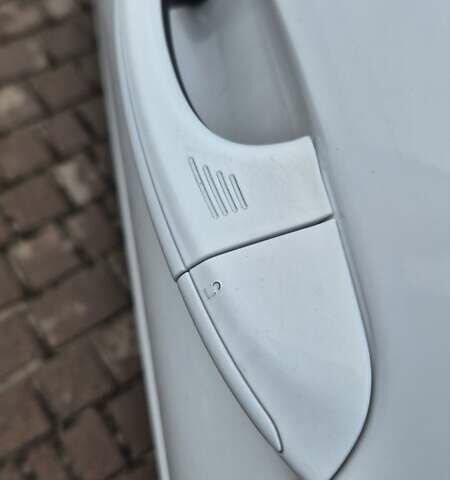 Белый Форд Мондео, объемом двигателя 2 л и пробегом 297 тыс. км за 13900 $, фото 34 на Automoto.ua