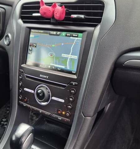 Белый Форд Мондео, объемом двигателя 2 л и пробегом 297 тыс. км за 13900 $, фото 38 на Automoto.ua