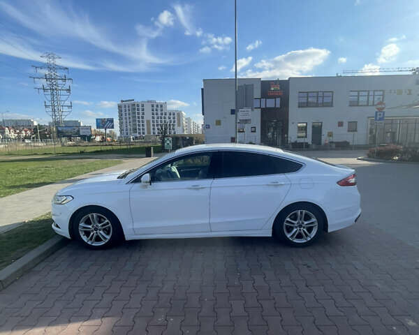 Белый Форд Мондео, объемом двигателя 2 л и пробегом 290 тыс. км за 13999 $, фото 7 на Automoto.ua