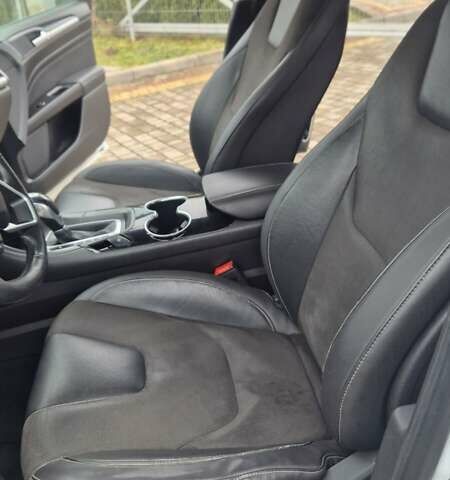 Белый Форд Мондео, объемом двигателя 2 л и пробегом 297 тыс. км за 13900 $, фото 49 на Automoto.ua