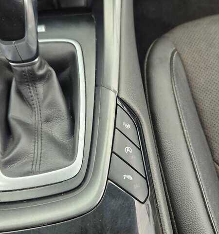 Белый Форд Мондео, объемом двигателя 2 л и пробегом 297 тыс. км за 13900 $, фото 46 на Automoto.ua