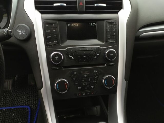 Белый Форд Мондео, объемом двигателя 1.6 л и пробегом 196 тыс. км за 10500 $, фото 19 на Automoto.ua