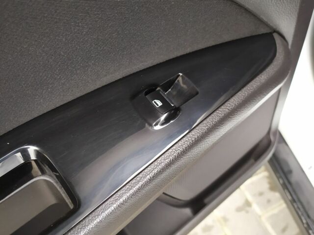 Белый Форд Мондео, объемом двигателя 1.6 л и пробегом 196 тыс. км за 10500 $, фото 15 на Automoto.ua