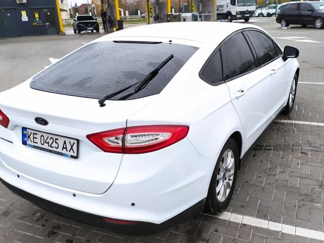 Белый Форд Мондео, объемом двигателя 1.6 л и пробегом 196 тыс. км за 10500 $, фото 4 на Automoto.ua