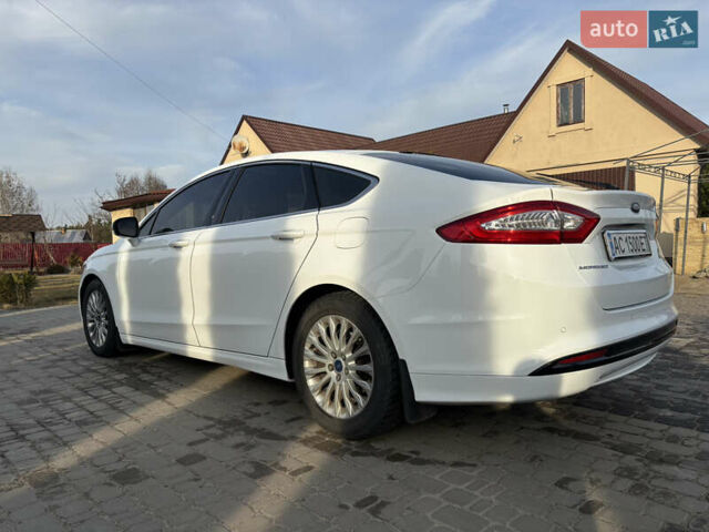 Белый Форд Мондео, объемом двигателя 2 л и пробегом 225 тыс. км за 13500 $, фото 11 на Automoto.ua