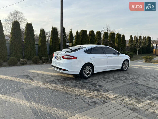 Белый Форд Мондео, объемом двигателя 2 л и пробегом 225 тыс. км за 13500 $, фото 6 на Automoto.ua