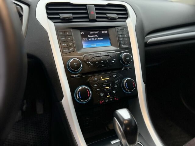 Белый Форд Мондео, объемом двигателя 1.5 л и пробегом 176 тыс. км за 11500 $, фото 15 на Automoto.ua