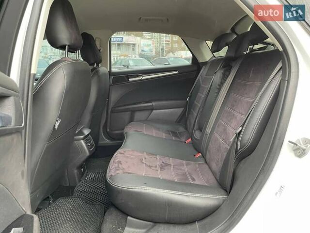 Форд Мондео 2017 в Киеве на Automoto.ua Белый Форд Мондео, объемом двигателя 1.5 л и пробегом 174 тыс. км за 12490 $, фото 9 на Automoto.ua