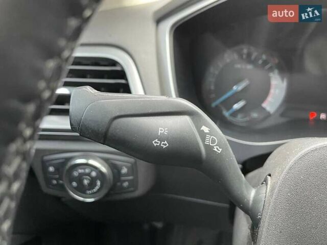 Форд Мондео 2017 в Киеве на Automoto.ua Белый Форд Мондео, объемом двигателя 1.5 л и пробегом 174 тыс. км за 12490 $, фото 17 на Automoto.ua