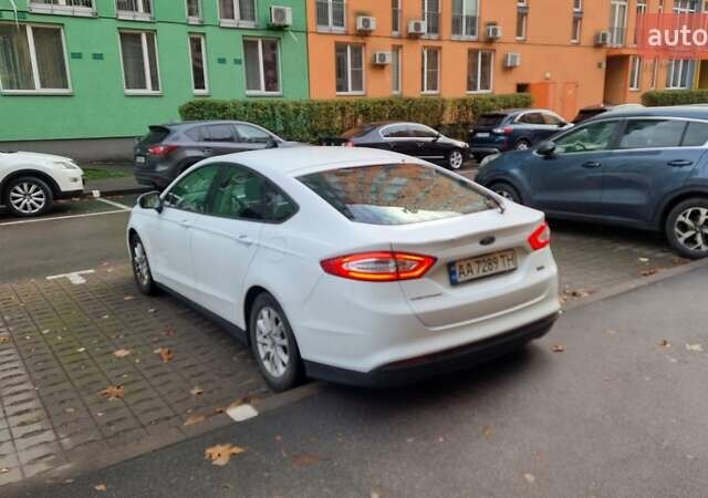 Белый Форд Мондео, объемом двигателя 2 л и пробегом 75 тыс. км за 15000 $, фото 2 на Automoto.ua