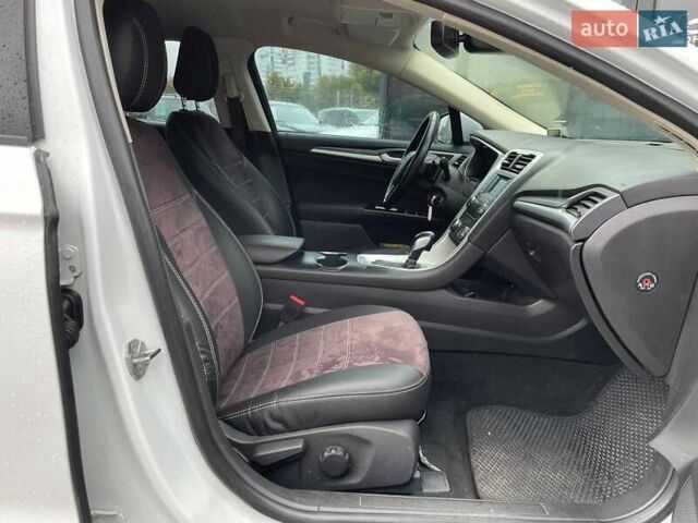 Форд Мондео 2017 в Киеве на Automoto.ua Белый Форд Мондео, объемом двигателя 1.5 л и пробегом 174 тыс. км за 12490 $, фото 11 на Automoto.ua