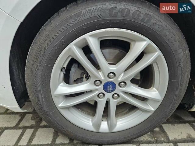 Форд Мондео 2017 в Ивано-Франковске на Automoto.ua Белый Форд Мондео, объемом двигателя 2 л и пробегом 170 тыс. км за 15500 $, фото 18 на Automoto.ua