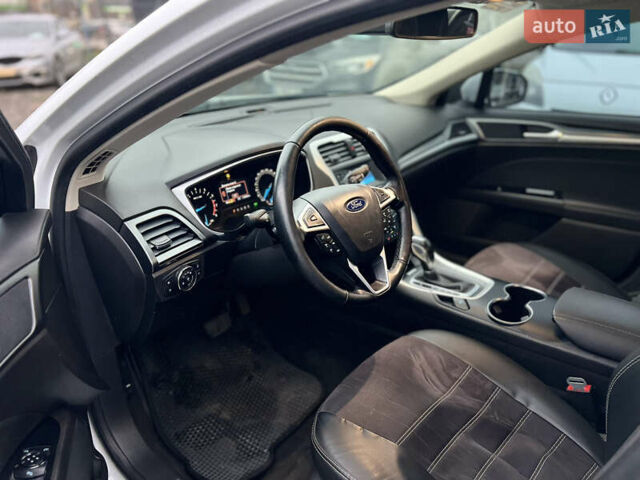 Белый Форд Мондео, объемом двигателя 1.5 л и пробегом 176 тыс. км за 11500 $, фото 11 на Automoto.ua