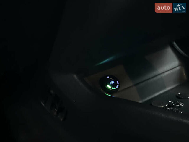 Белый Форд Мондео, объемом двигателя 1.5 л и пробегом 176 тыс. км за 11500 $, фото 25 на Automoto.ua