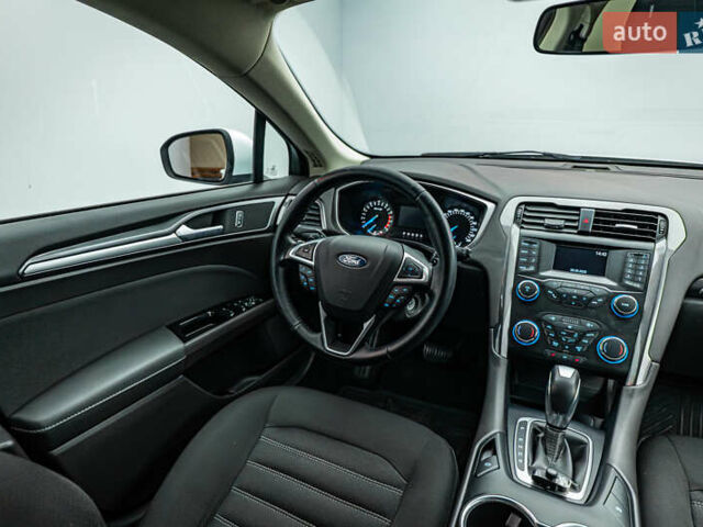 Белый Форд Мондео, объемом двигателя 1.5 л и пробегом 79 тыс. км за 16417 $, фото 10 на Automoto.ua