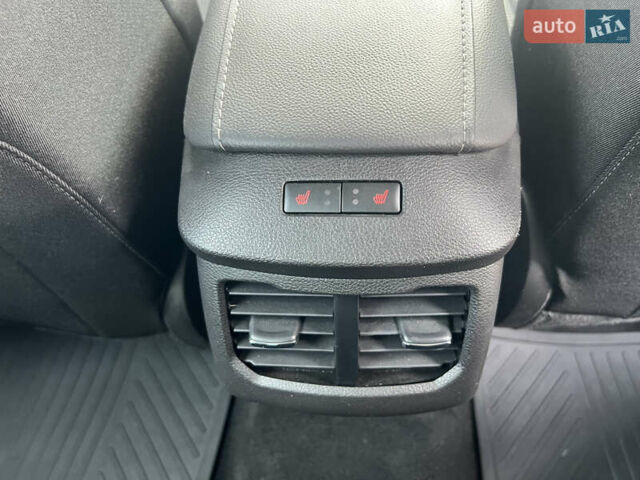 Белый Форд Мондео, объемом двигателя 2 л и пробегом 56 тыс. км за 21500 $, фото 11 на Automoto.ua