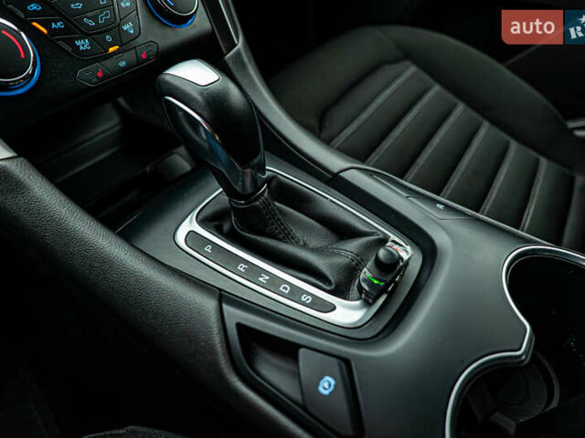 Белый Форд Мондео, объемом двигателя 1.5 л и пробегом 79 тыс. км за 16417 $, фото 14 на Automoto.ua