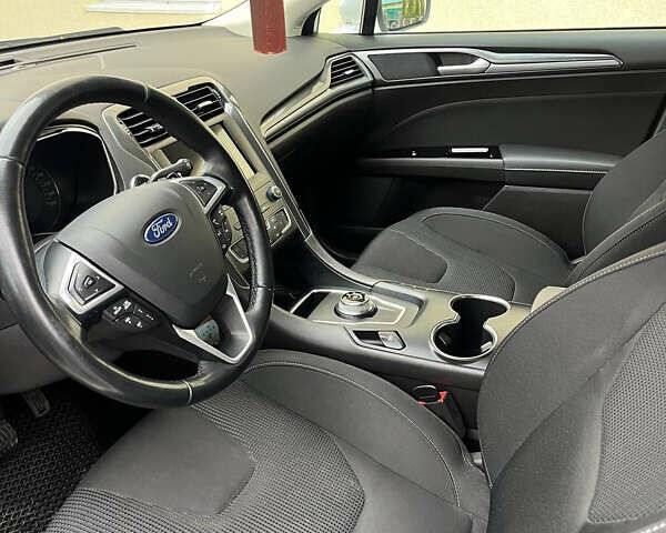 Белый Форд Мондео, объемом двигателя 2 л и пробегом 233 тыс. км за 17100 $, фото 23 на Automoto.ua