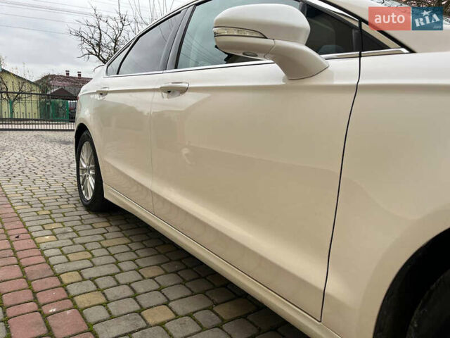 Белый Форд Мондео, объемом двигателя 2 л и пробегом 233 тыс. км за 17100 $, фото 7 на Automoto.ua