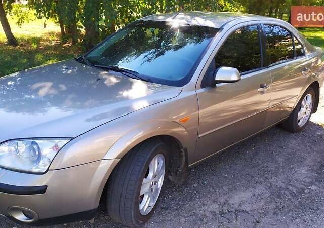 Бежевый Форд Мондео, объемом двигателя 2 л и пробегом 231 тыс. км за 5000 $, фото 62 на Automoto.ua