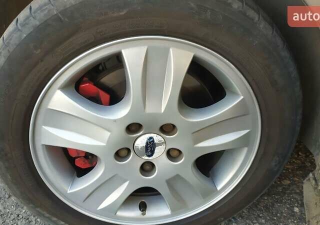 Бежевый Форд Мондео, объемом двигателя 2 л и пробегом 231 тыс. км за 5000 $, фото 27 на Automoto.ua