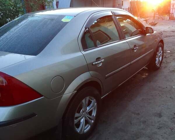 Бежевый Форд Мондео, объемом двигателя 1.8 л и пробегом 263 тыс. км за 3600 $, фото 10 на Automoto.ua