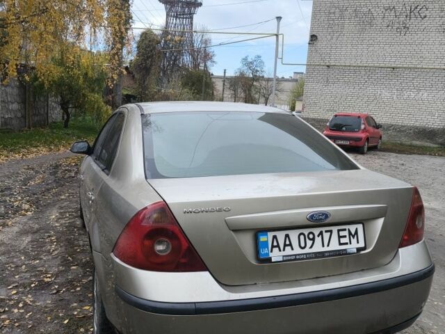 Бежевый Форд Мондео, объемом двигателя 2 л и пробегом 170 тыс. км за 3200 $, фото 4 на Automoto.ua