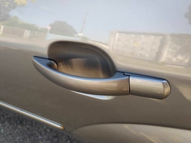 Бежевый Форд Мондео, объемом двигателя 2 л и пробегом 231 тыс. км за 4600 $, фото 14 на Automoto.ua