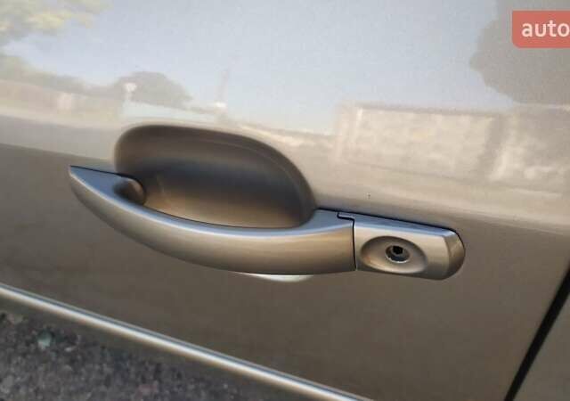 Бежевый Форд Мондео, объемом двигателя 2 л и пробегом 231 тыс. км за 5000 $, фото 48 на Automoto.ua