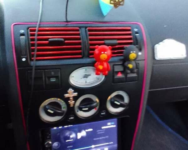 Бежевый Форд Мондео, объемом двигателя 1.8 л и пробегом 263 тыс. км за 3600 $, фото 15 на Automoto.ua