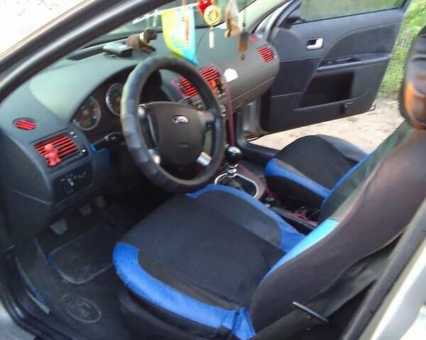 Бежевый Форд Мондео, объемом двигателя 1.8 л и пробегом 263 тыс. км за 3600 $, фото 17 на Automoto.ua