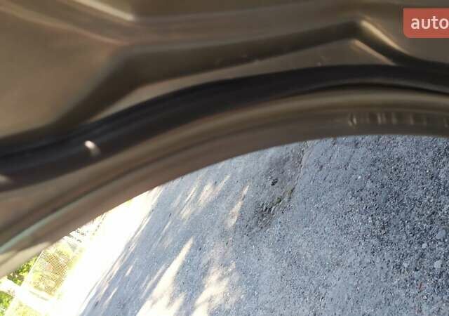 Бежевый Форд Мондео, объемом двигателя 2 л и пробегом 231 тыс. км за 5000 $, фото 45 на Automoto.ua