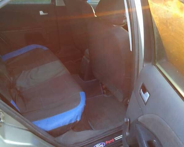 Бежевый Форд Мондео, объемом двигателя 1.8 л и пробегом 263 тыс. км за 3600 $, фото 12 на Automoto.ua